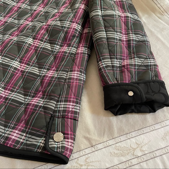 Coach Quilted Lightweight Puffer Jacket w/ pockets - Picture 4 of 12